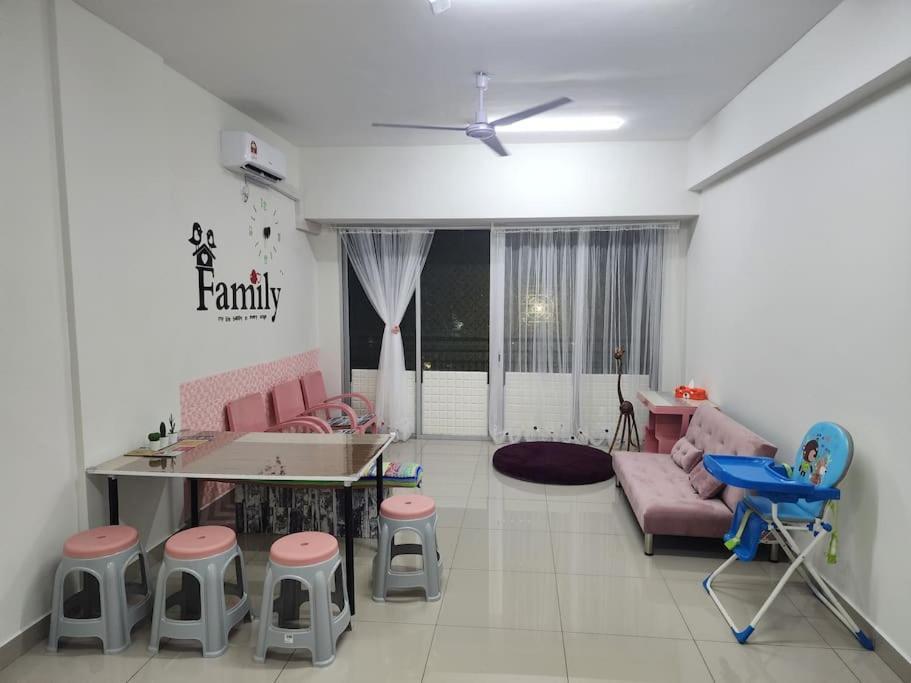 Cozy Familee Homestay Simpang Ampat  Buitenkant foto